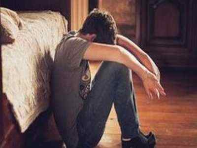 患者详情：张先生，26岁，家住济南市，初期使用药物，后好转，停药后没多久即复发，服药，复发，反反复复至今。 病情主诉：总是莫名地担心妻子有外遇，担心自己父母会突然死亡